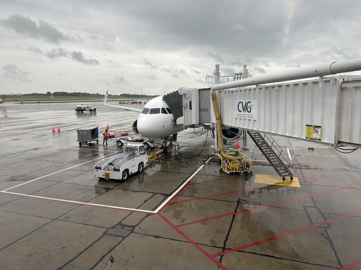 Heading to Houston! 🤠 Today, Frontier Airlines launched a new nonstop flight to Houston, Texas (@iah)! Check out all 20 destinations @FlyFrontier now services from CVG: bit.ly/3SAp5ln