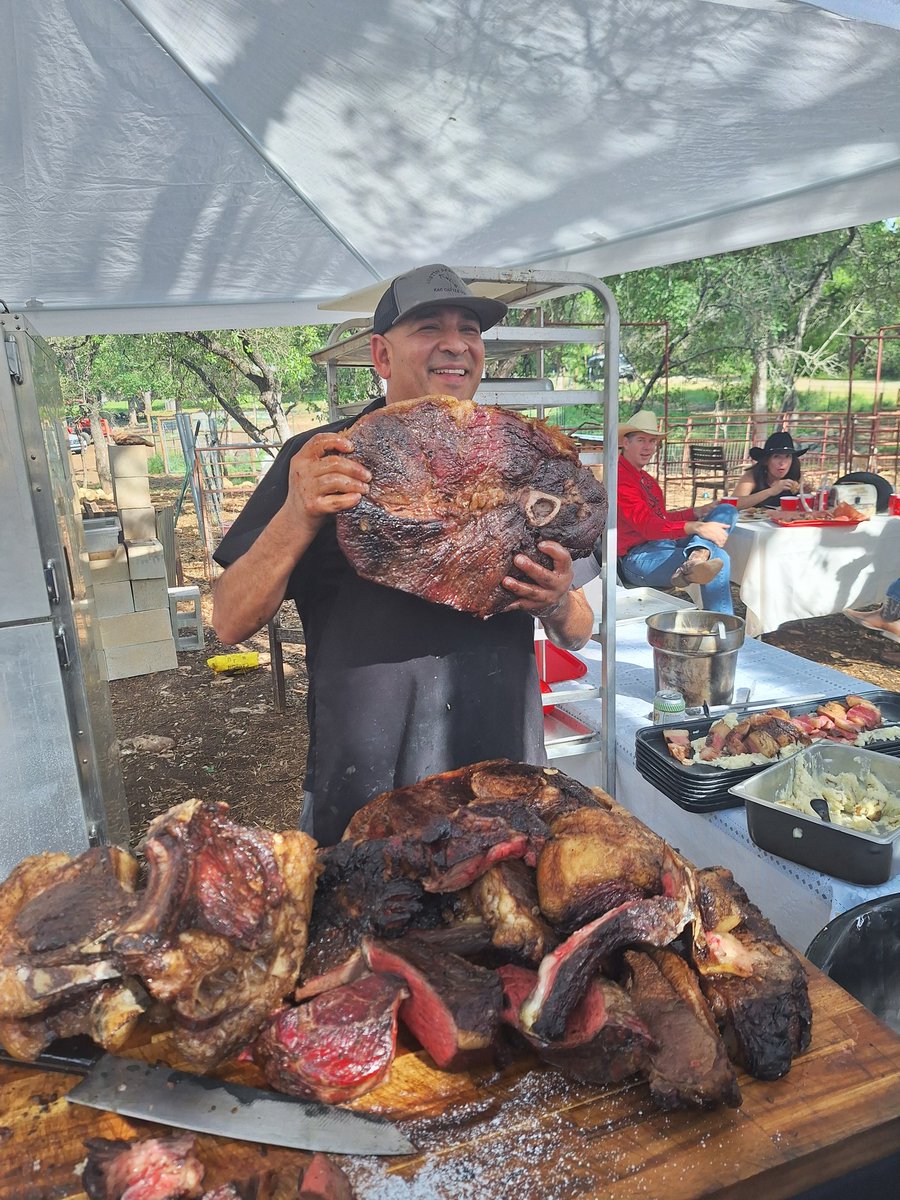 We've assembled the A team of butchers for our Shenandoah Valley Beef Summit! Starting with a processing demo and ending with the Cattlemen's feast, all you #carnivores are gonna want to bring your questions and your appetites! Check out beefsummits.com for more details.