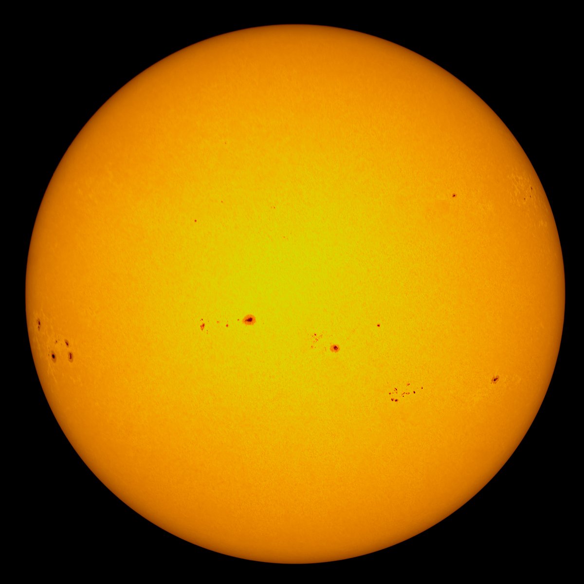 Friday's Sun with more activity appearing. @MoonHourSocial #astronomy #astrophotography @ThePhotoHour
