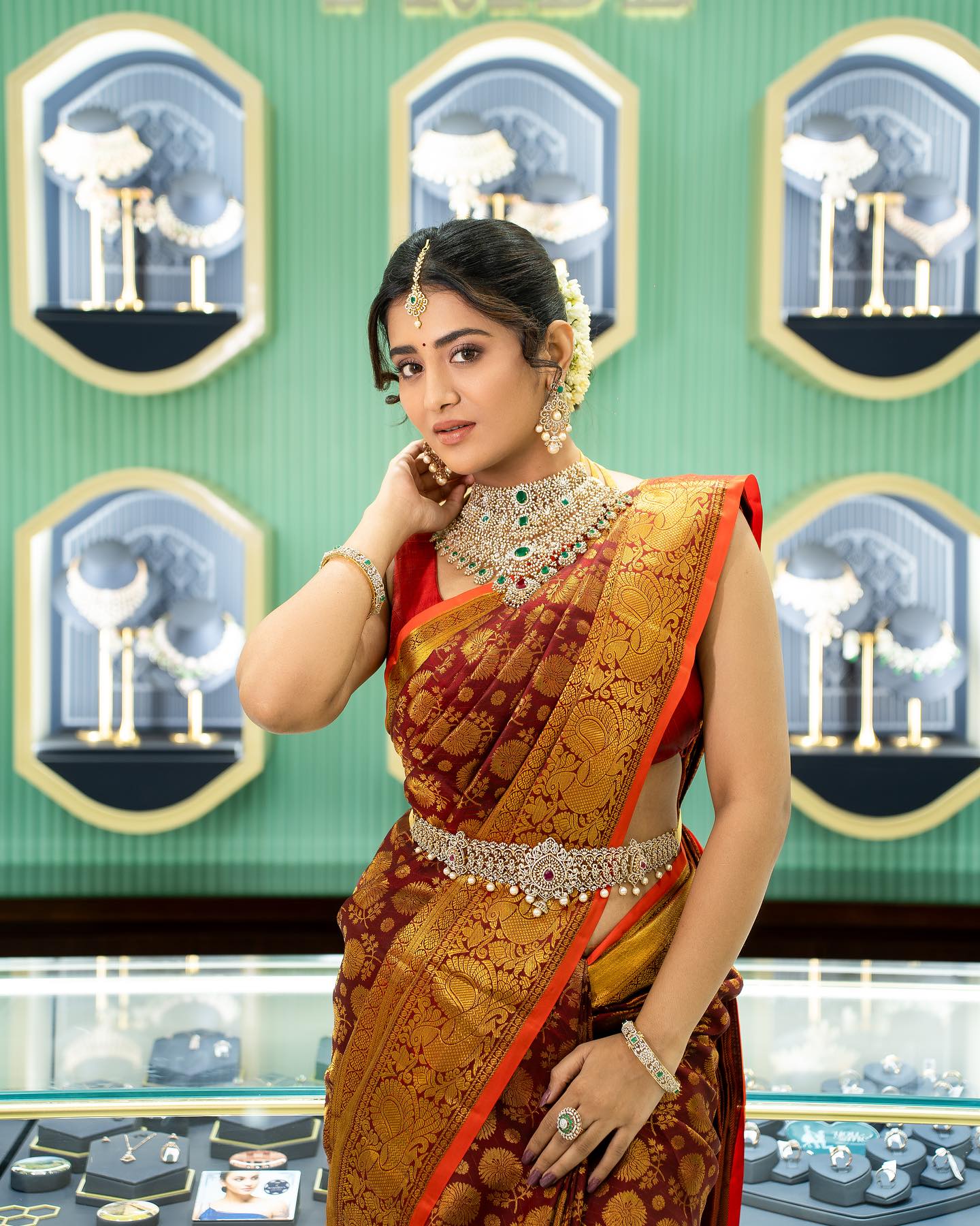 GNyBpDUaYAAlgUd?format=jpg&name=large