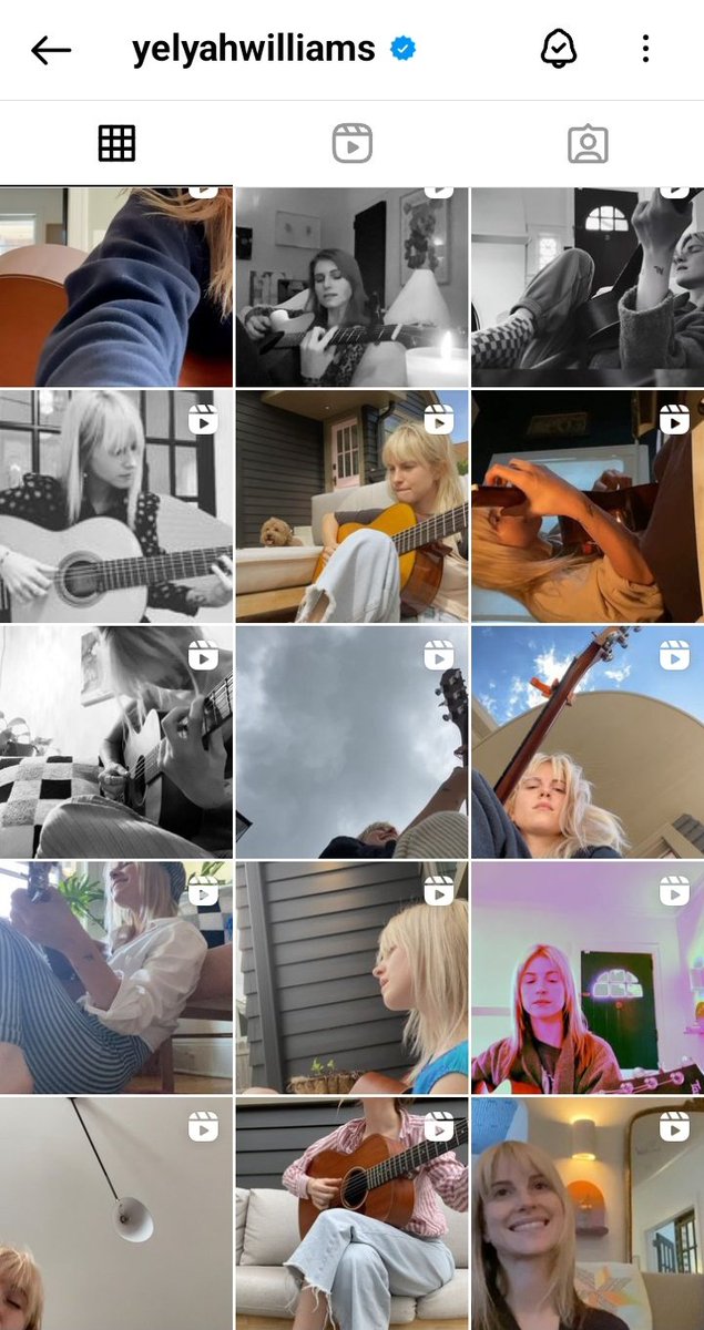 ELAS VOLTARAM 😭

Hayley desarquivou as self-serenades do Instagram! 

Os vídeos consistem em covers gravados por ela durante a pandemia, que foram ocultados durante o último 'blackout' das redes sociais da vocalista.