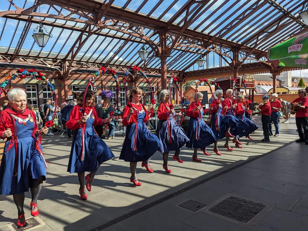 Sunday 19th May If you are visiting Middleport Pottery this Sunday, we have the Pennyroyal Garland Dancers onsite for a visit and will also be dancing on Port Street Range at various times throughout their visit from 11am #stokeontrent #staffordshire