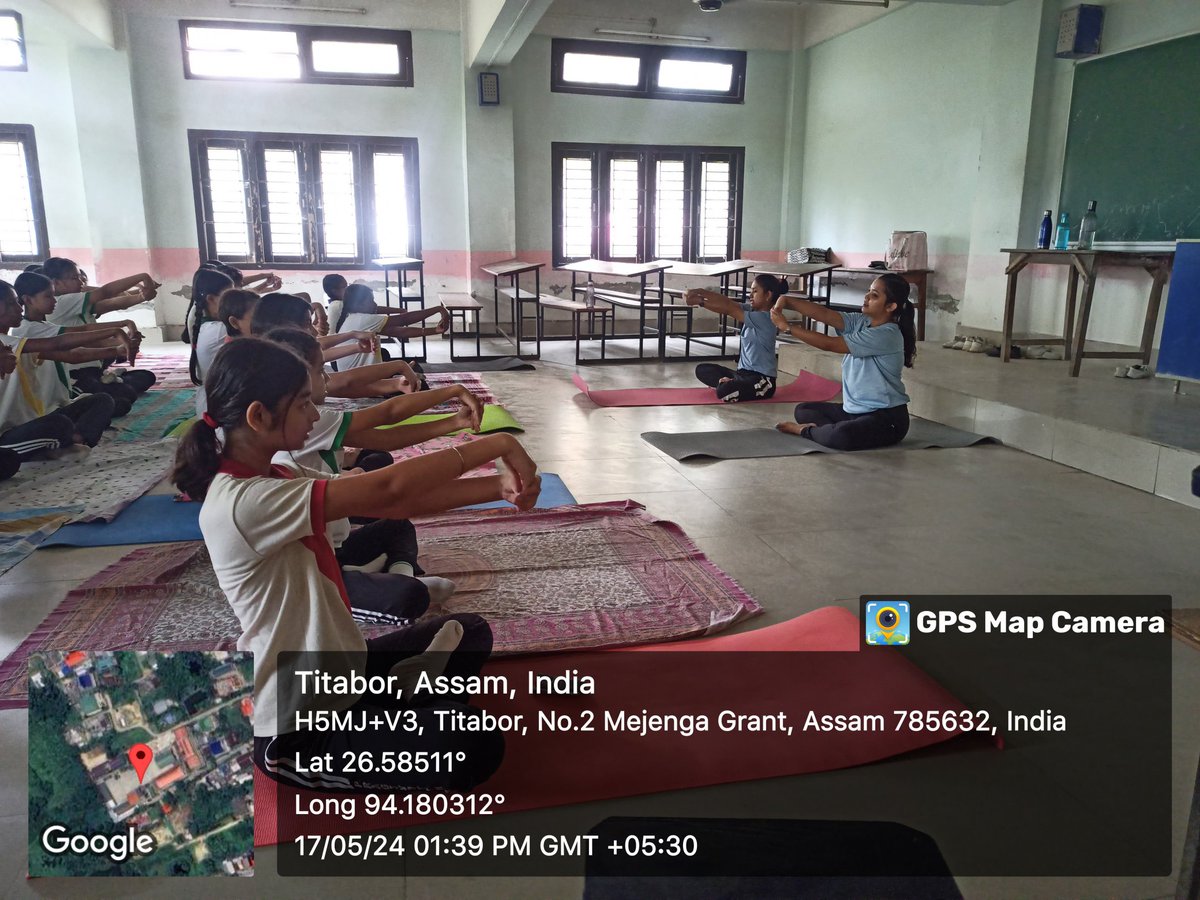 On #WorldHypertensionDay,NSS Volunteers of DIET Jorhat organised a session on yoga to raise awareness about hypertension.The session emphasized the importance of Yoga in managing blood pressure and promoting overall wellness.
📍 Pragjyotika school 
📅17 May,2024
 #YogaForHealth