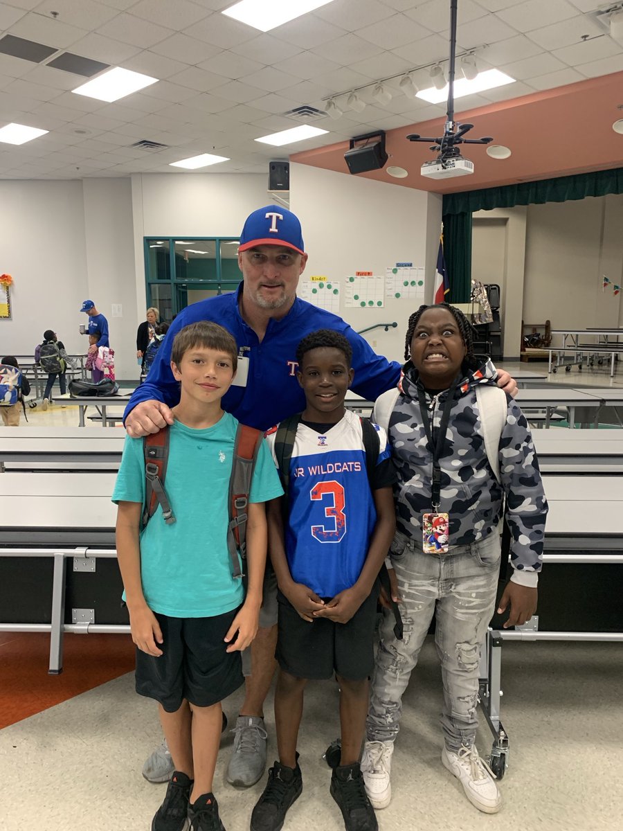 Hangin out this morning at Raye Allen Elem. These kids are so awesome. Jeremiah is even rockin a Jr Wildcats jersey! Can’t wait to see these kids in the BFWB pants!!! Love me some Temple kids. ⁦Thanks for having us ⁦@RAESEagleNation⁩. ⁦⁦@templewildcats⁩