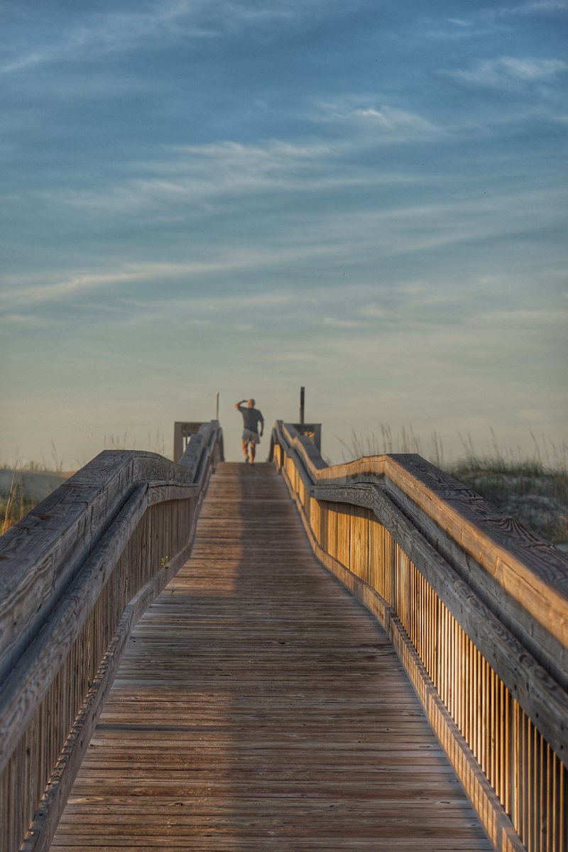 Beautiful morning in Sunset Beach, NC ☀️🌊🏖️ #sunrise #sunsetbeachnc #northcarolina @ncwxauthority @AndrewWMBF @jgreenhillwx @liamswx @EdPiotrowski @natwxdesk @sunsetbeachnews @SunsetBeachGOV @CNNTravel @weatherchannel @jamiearnoldWMBF