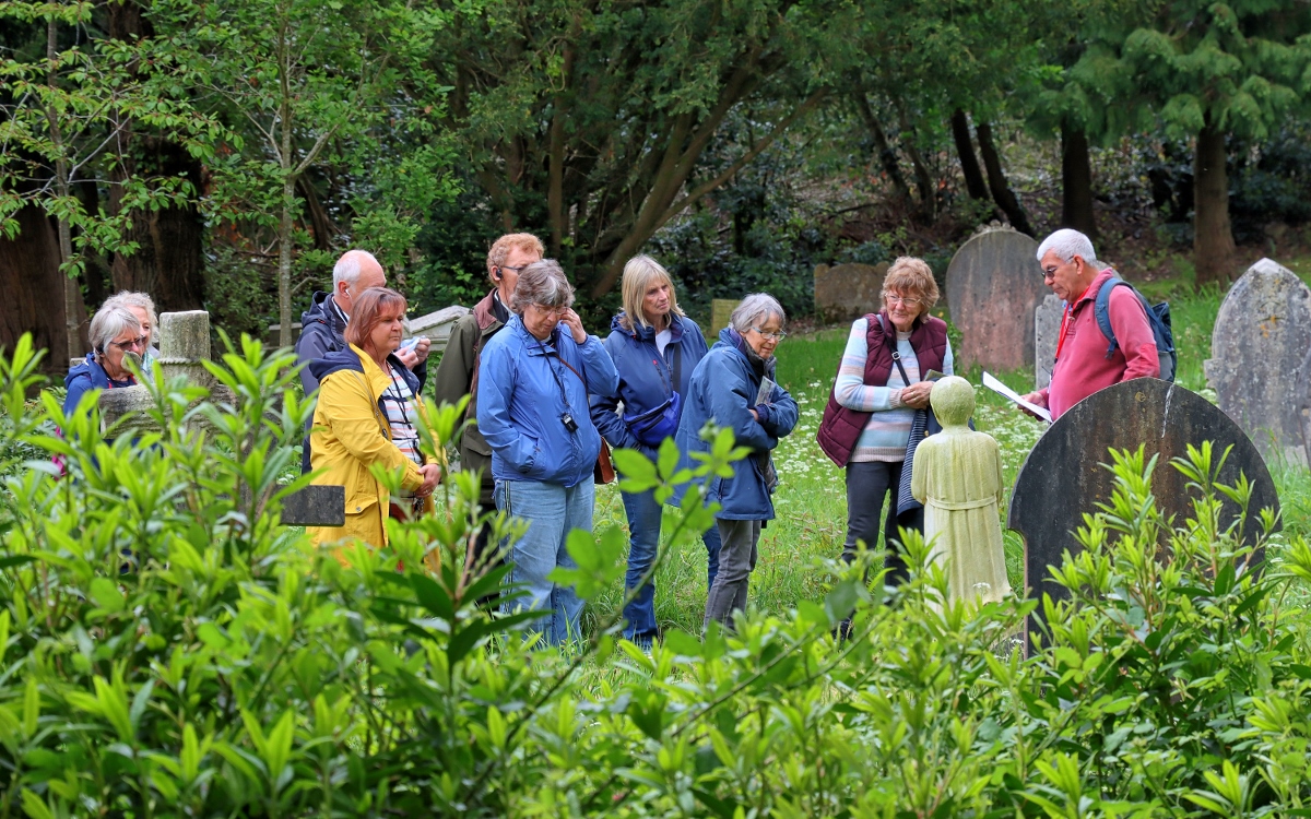Photos from Monday's 'A Gentle Stroll Through History in Northwood Cemetery' with Roger Williams.🌿🥾 Roger will be hosting this walk again tomorrow. If you'd like to join, sign up here: bit.ly/3yiXFtM #IsleofWight #IOW #IWWF24