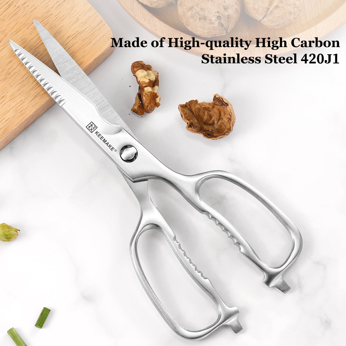 Versatility at its best! The KEEMAKE Kitchen Scissors are designed for multi-functional use, from cutting meat and veggies to opening bottles and cracking nuts. A must-have tool in every kitchen! 🌟✂️ #MultiFunctional #KitchenEssentials #KEEMAKE