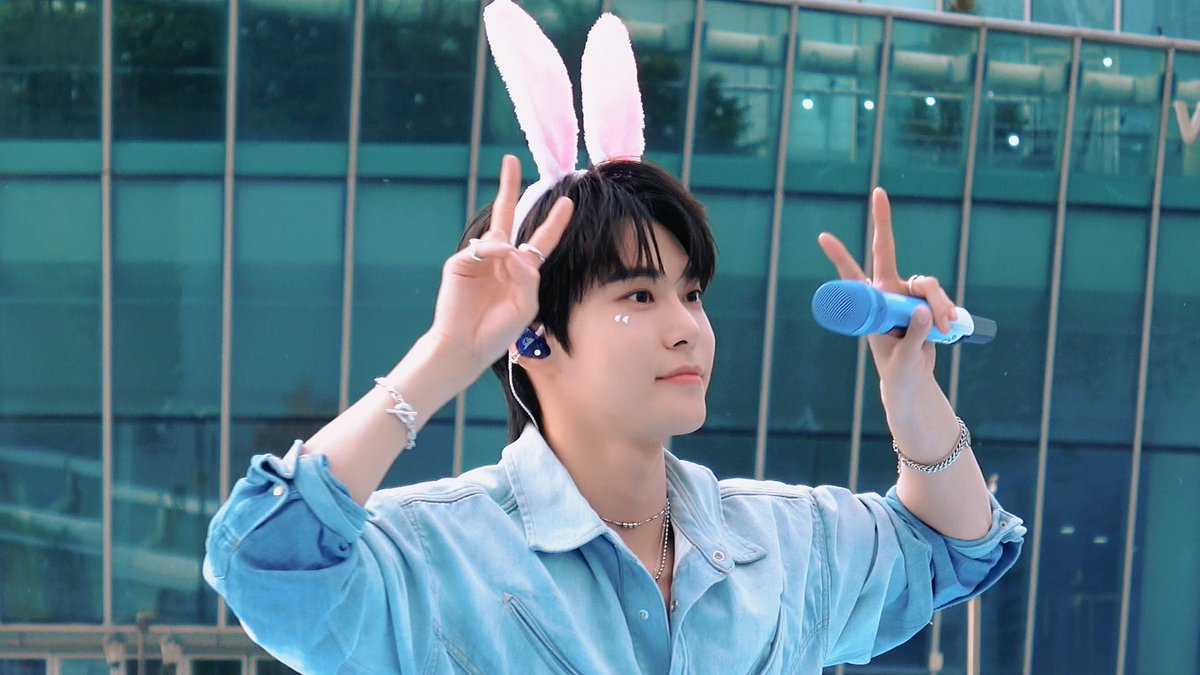 DOYOUNG ‘청춘의 포말 (YOUTH)’ Band Performance Practice & Special Live & 2024 LOVESOME Behind the Scenes youtu.be/esQGAQ2iXt8 #DOYOUNG #도영 #청춘의포말 #DOYOUNG_청춘의포말 #DOYOUNG_청춘의포말_YOUTH #NCT #NCT127 #Behind