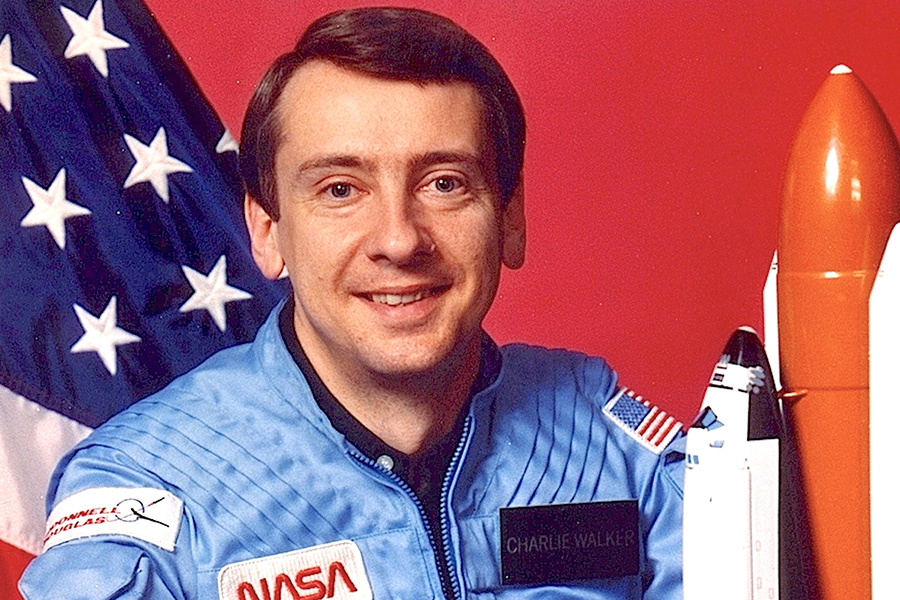 Charlie Walker is our Astronaut of the Day until May 20! 👨‍🚀
💫 Stop by to hear more about his 3️⃣ space shuttle missions as a Payload Specialist!
Explore more 💻: tinyurl.com/37vm8nka