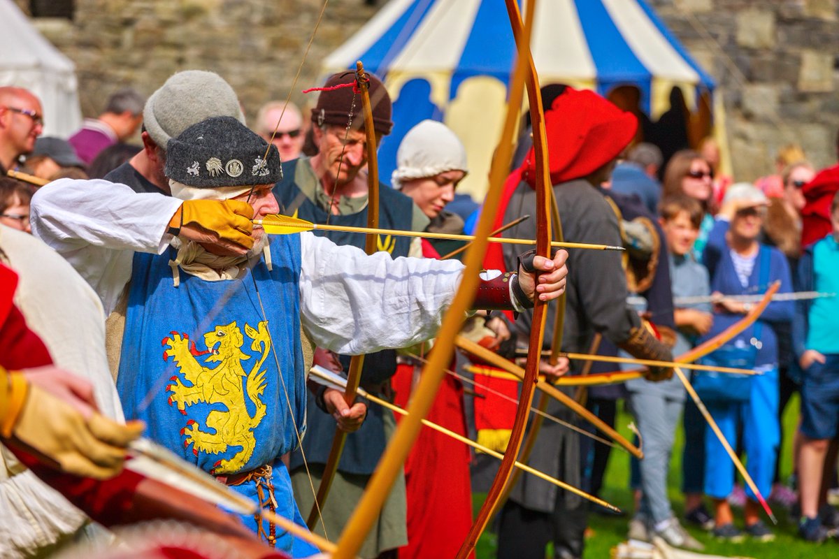 May half-term is packed with fantastic activities for families to enjoy and bring Welsh history to life. Cadw sites are playing host to a wide range of historical activities providing an exciting day out for the whole family. To find out more visit: ow.ly/XzXS50Rh15X