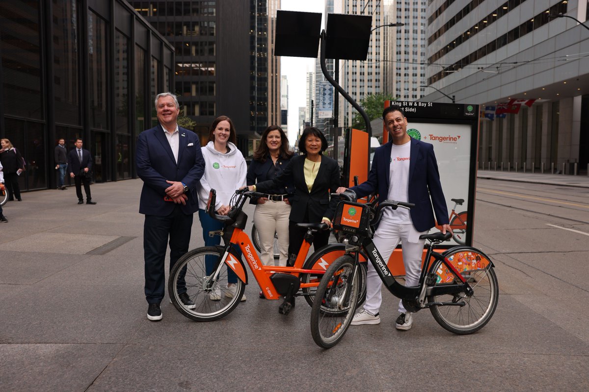 @MayorOliviaChow joined TPA President Scott Collier & @TangerineBank President & CEO Gillian Riley to kick off the long weekend with a day of Free BST rides courtesy of Tangerine. 🚲 Just download the new app today and RIDE for FREE.📱 Find out more 👉 buff.ly/4dD3mmD