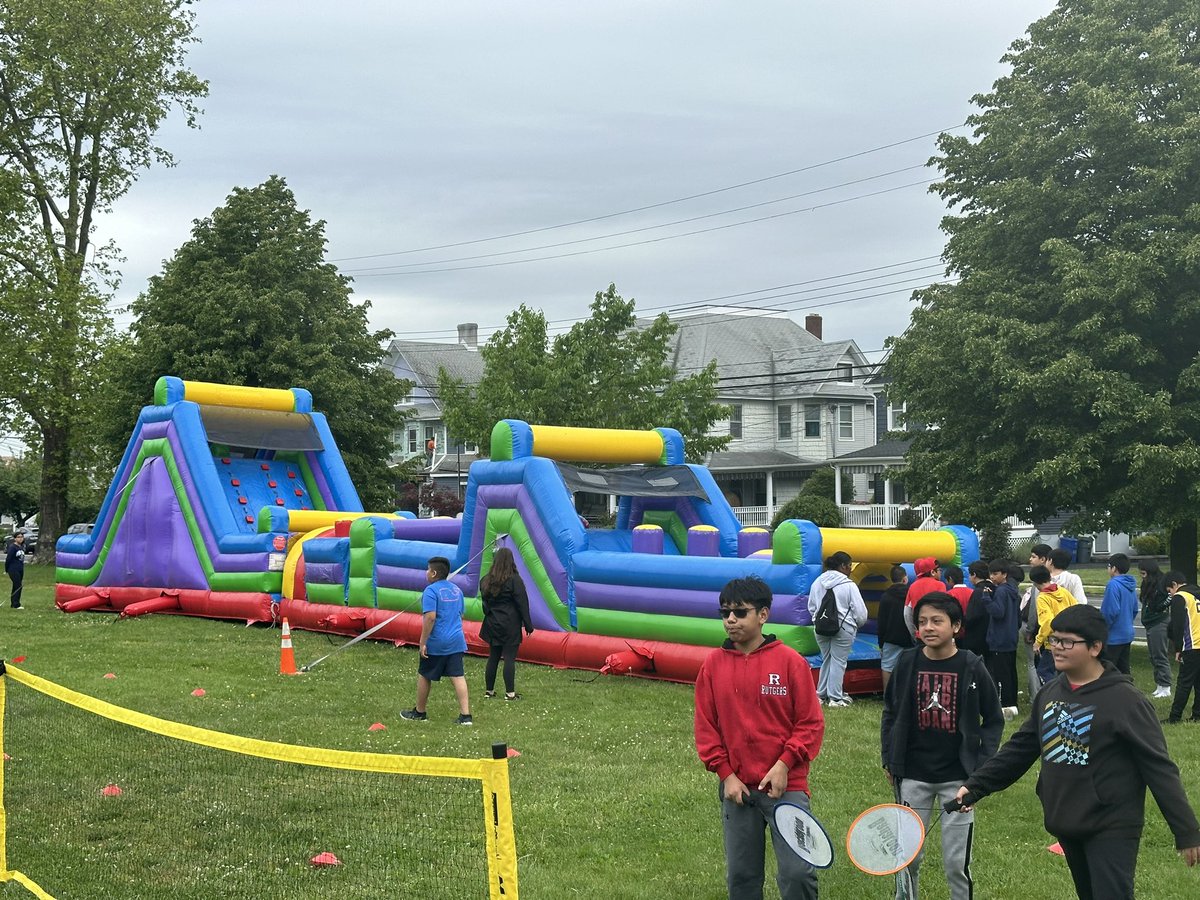 RBMS FUN DAY is underway!! <a href="/DreamBigRB/">Luigi Laugelli</a> <a href="/RedBankSup/">Dr. Jared Rumage</a>