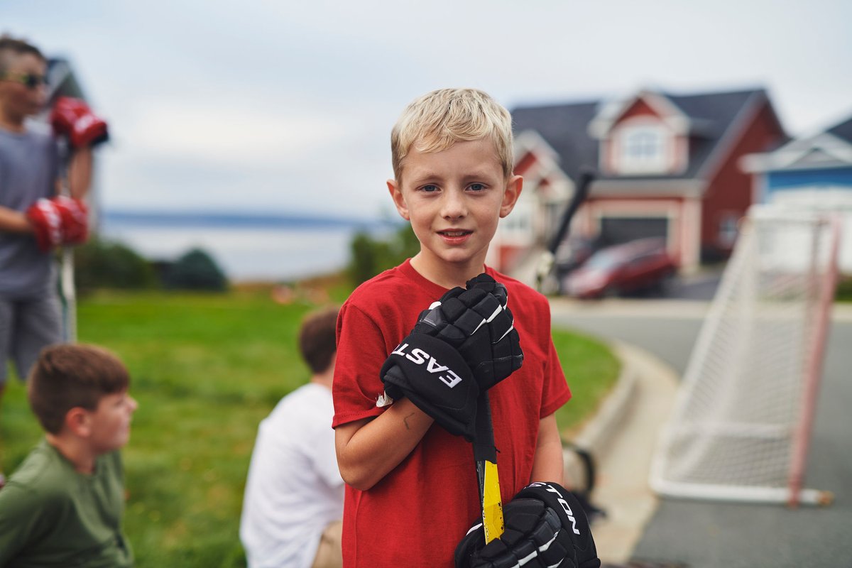 The Town's Youth Ball Hockey Program is starting soon! 🏒 Join us in June for fun and recreational ball hockey sessions at Conception Bay South Arena on weekday evenings. Various time slots are available for different age groups. Visit: rec.conceptionbaysouth.ca/wbwsc/webtrac.…
