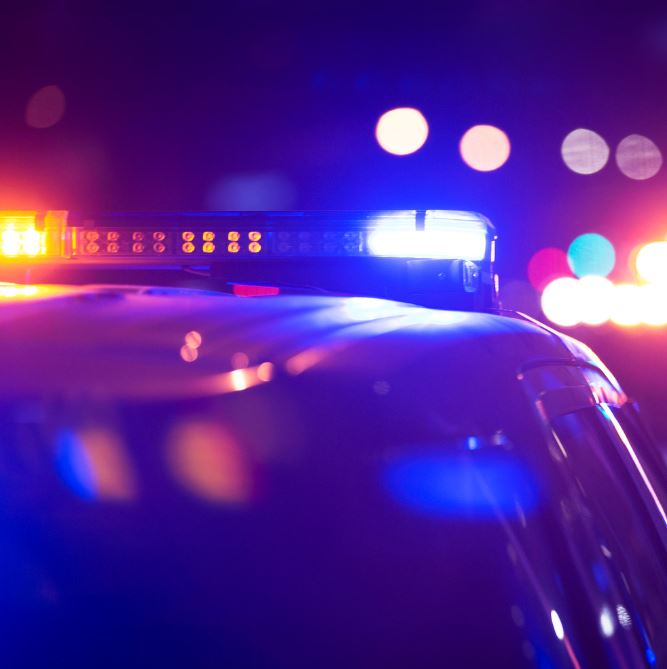 🔴 Els Mossos d’Esquadra detenen tres homes en dos fets diferents per robatoris violents a Olesa i Martorell.

🚨 En el primer dels fets, el detingut havia atracat el mateix establiment, un estanc, de forma repetida en les últimes setmanes a #Olesa.

📻i.mtr.cool/vnmygwawin