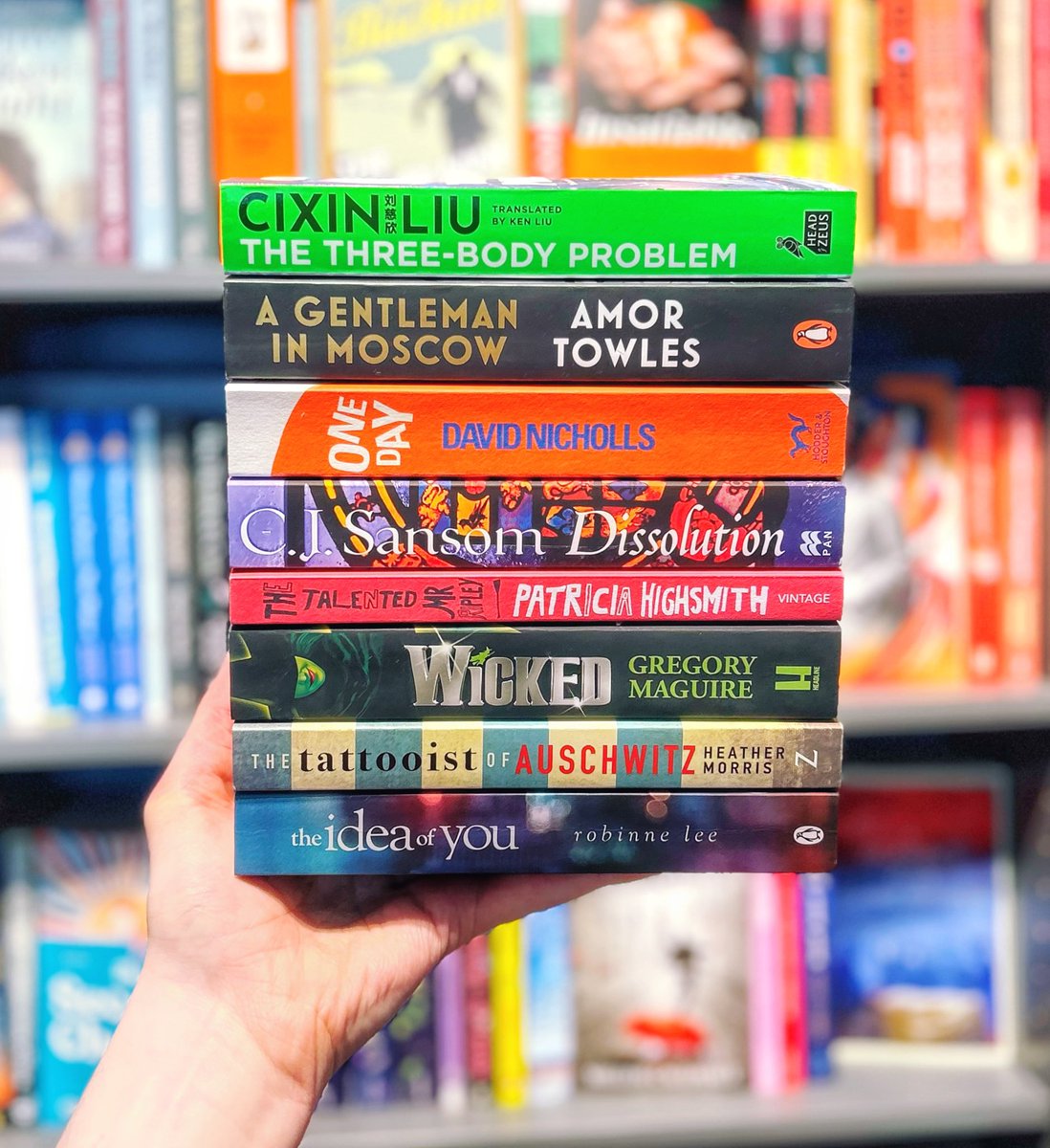 What are you watching? 👀 2024 has brought a host of fabulous TV and film adaptations, but for the full original experience you can’t beat reading the book that inspired them 📕📺