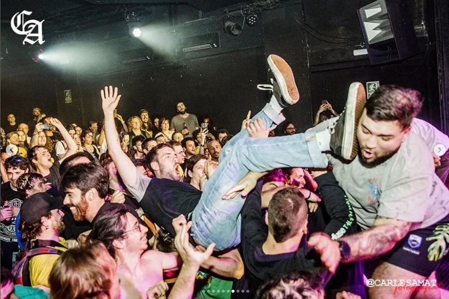 PHOTODUMP APRIL '24: April was full of shows, hours in the van and broken cymbals. Not only did we close this part of the 4th Wall Tour home in Barcelona with one of our most special gigs; we also were in Madrid playing at @radio3rne for the first time ever!