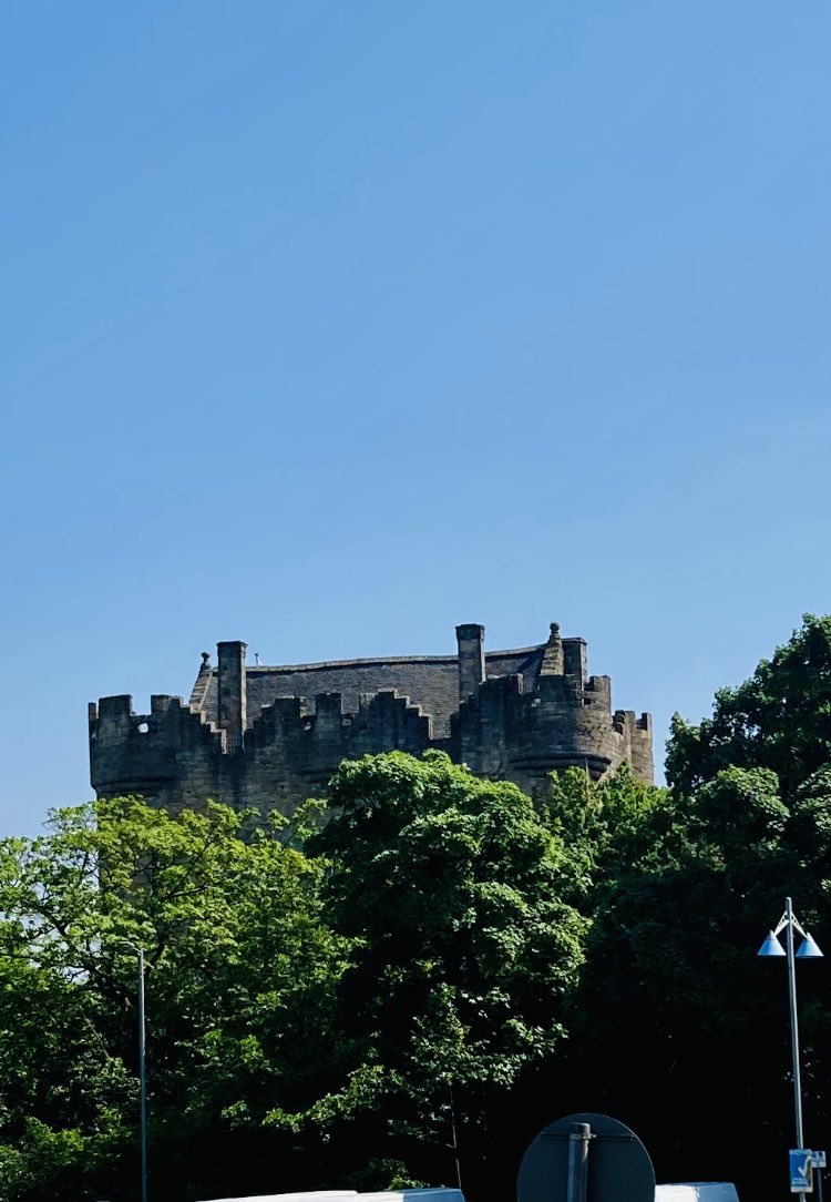 Todays view from our office, barely a cloud in the sky☀️

As we round off another busy week in #ClacksEducation
we wish you all a restful weekend! Enjoy the sunshine ☀️😎