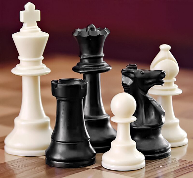 Me voy a apropiar de la fórmula del cuestionario Blitz de @mazuagah y @robertolopezzzz en JAQUEa2 para que terminéis esta frase.

PARA VOSOTROS, EL AJEDREZ ES... 😊 #Chess ♟️

@capakhine @merybliya @rey_enigma @leontxogarcia @davidllada @earroyoron @juleobou @El_Divis @chessmagic