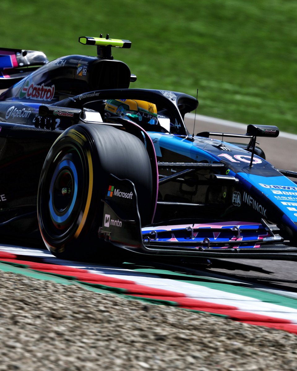 AlpineF1Team's tweet image. First outing for that special helmet 💚💛💙