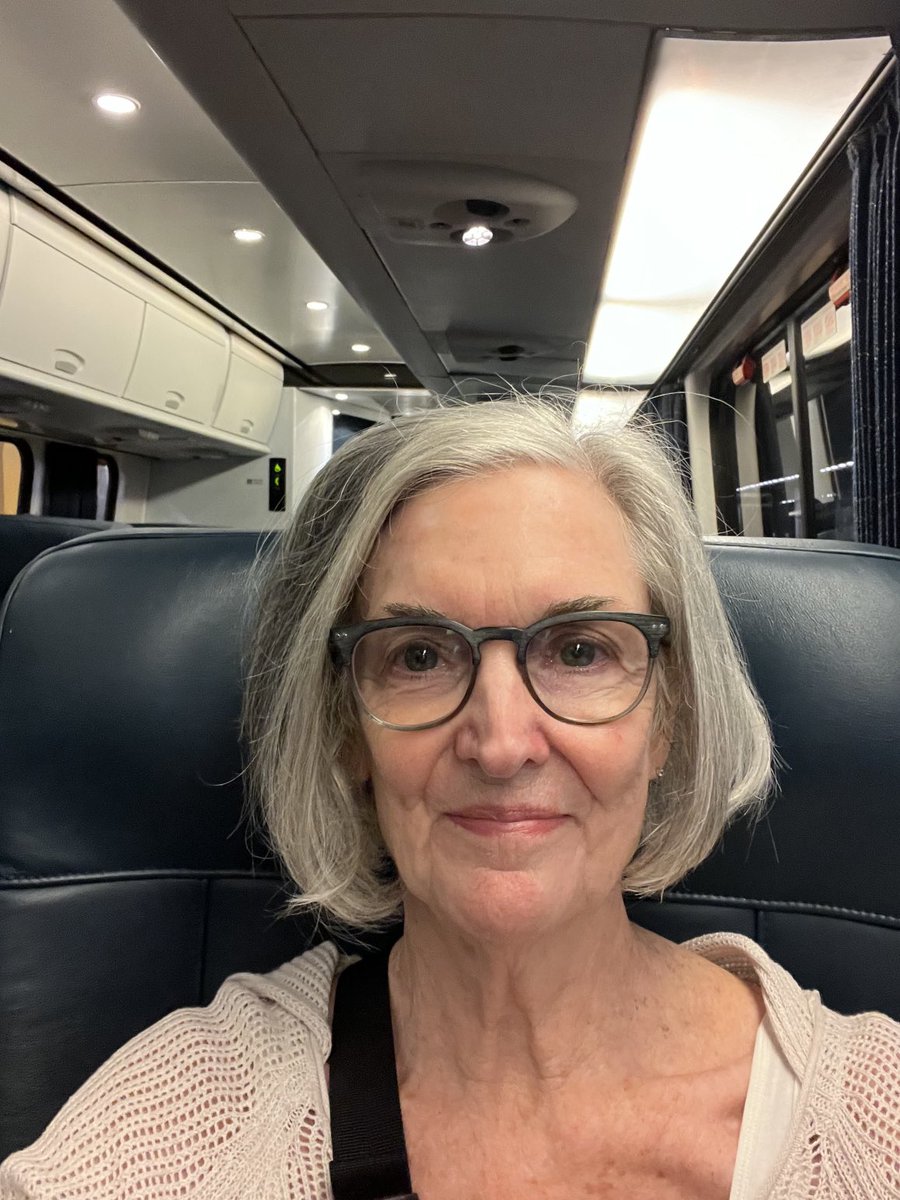 After a wonderful 5 days in NYC I’m on the train to meet up with my cousin for a weekend in Martha’s Vineyard. Working with a few hundred educators in NYC was a treat and an honor. The next week I’m spending a day with educators in Maine learning about the science of reading.