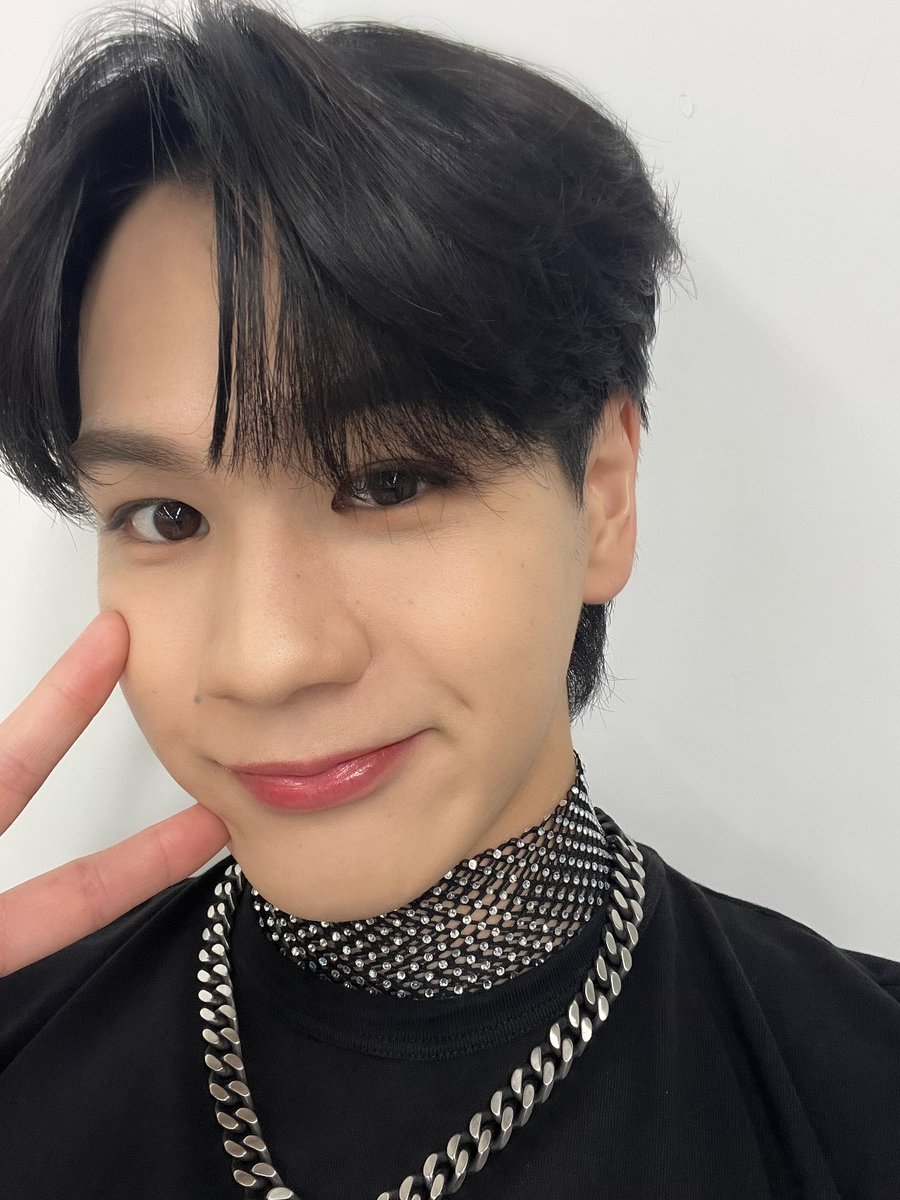 [📸] ミュージックステーション

#豆原一成 
#MAMEHARAISSEI
cloud.jo1.jp/feature/profil… 

🚙 'Love seeker' MV
youtu.be/jjr6yrzUAqI 
🚗 'Love seeker' Streaming
lnk.to/jo1_hitchhiker 

#JO1 #Mステ
#JO1_HITCHHIKER
#HITCHHIKER #Love_seeker