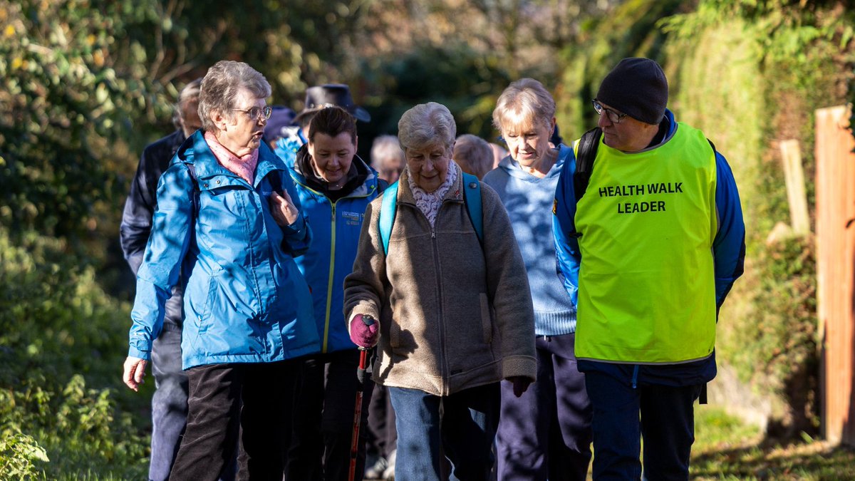 Be a part of something big, and give your wellbeing a boost by #volunteering with a local #HealthWalk provider 🚶 There are a wide range of roles available, with the chance to meet new people, build confidence and develop new skills ✨ pathsforall.org.uk/volunteering