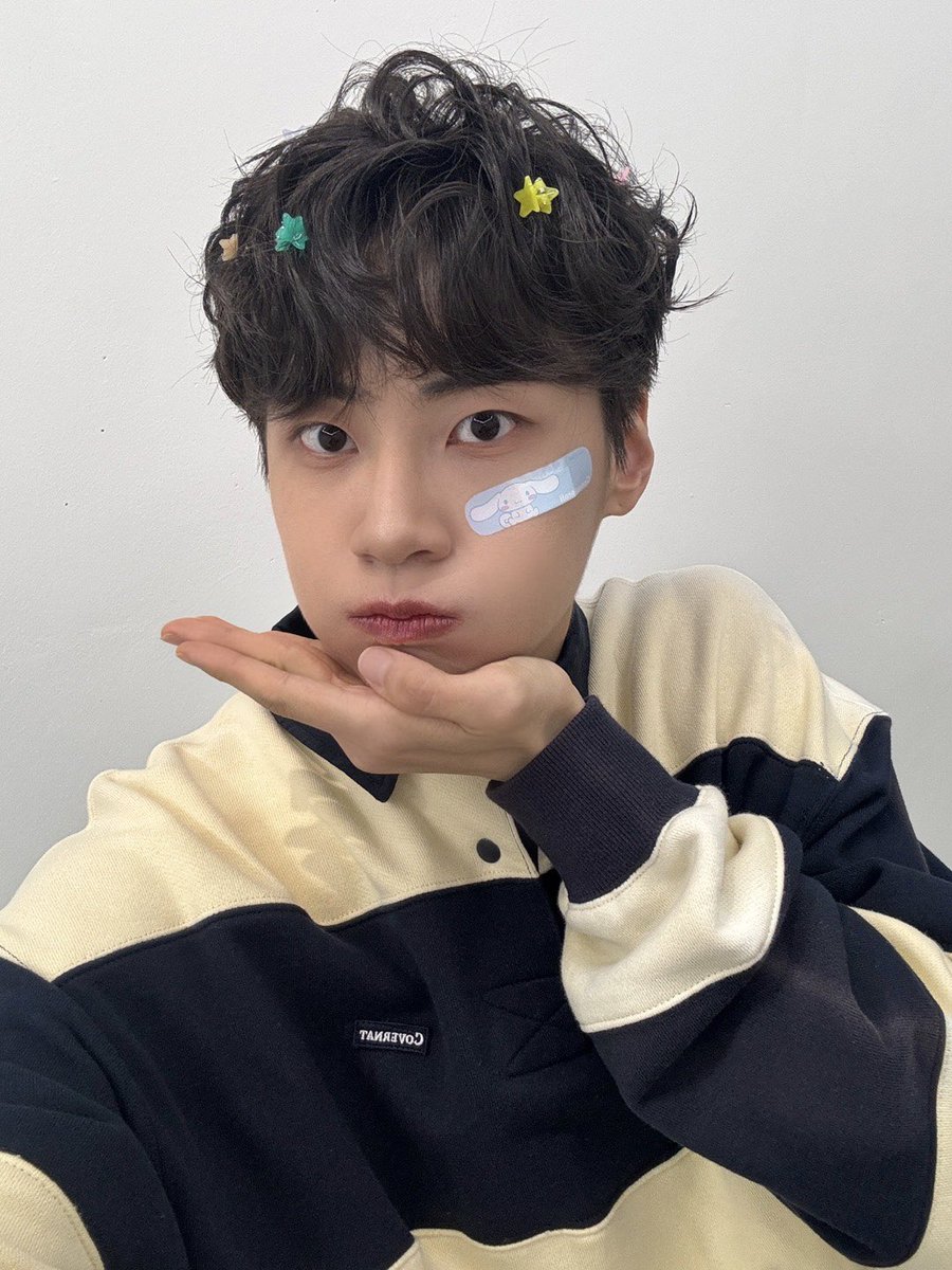 LJH_official's tweet photo. [📸]

240517 '팬사인회' 완료♡
세상에 단 하나뿐인 진혁빵👶🍞의 달콤한 선물💙

#이진혁 #LEEJINHYUK
#RELAX #NEW_QUEST_JUNGLE https://t.co/2kplSOLZOh