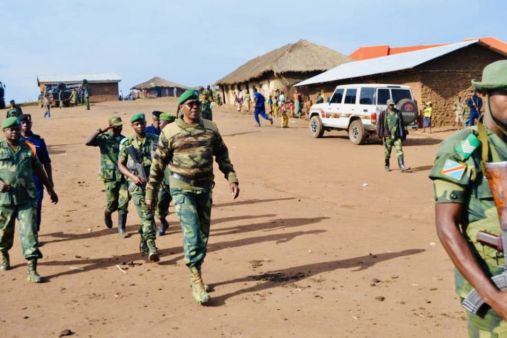 leopard_rugay's tweet photo. 17/05 ,Bonne fête de libération à tous les soldats qui sont tombés arme à la main dans le but de libéré la patrie et ceux qui continuent la noble mission ,Vs êtes des vrais héros guerriers🇨🇩🫡, Proud of being Son of FARDC personnel 
Congo Patria Nostra. @FNzekuye78853 @AyobSafro https://t.co/dczGB6VuZQ