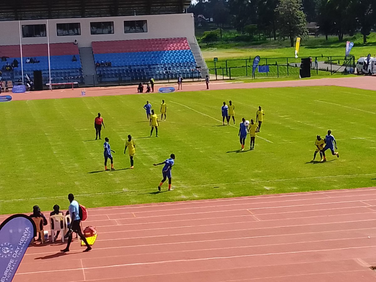 Hongera sana girls from Dagoretti mixed  for making it to the finals in  #EuropedayKenyafootballtournament
Give our Kenyan youths some spotlight in athletics and they will do the rest.
Local talents are dope🔥

#EUdayKe
#kenyafootball