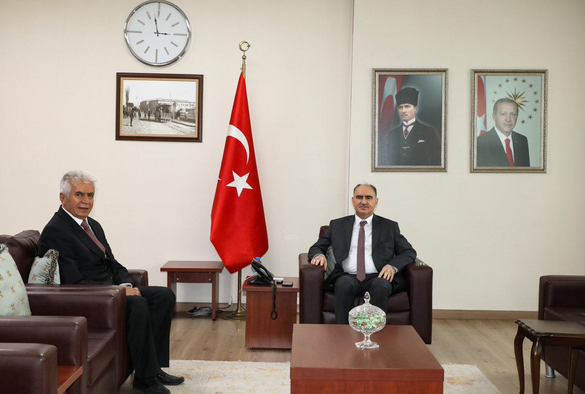 Hüyük Belediye Başkanı Dr. Sadık Sefer ile ilçemize yapılması planlanan çalışmaları değerlendirdik.

#KONYA #Hüyük