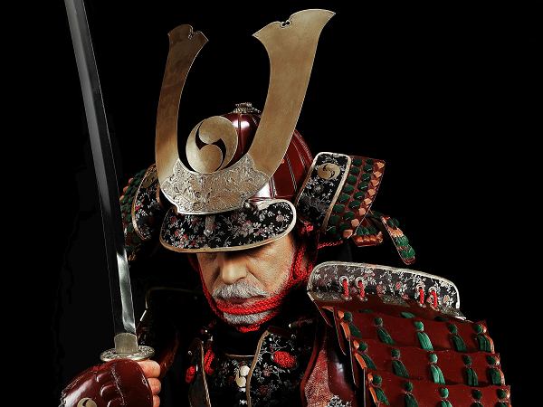 worden_van's tweet image. Today I found out that there's an autistic Polish boomer living deep in the mountains in a hermitage of sorts who's been making highly detailed and historically accurate Japanese armors for the past 30 years.