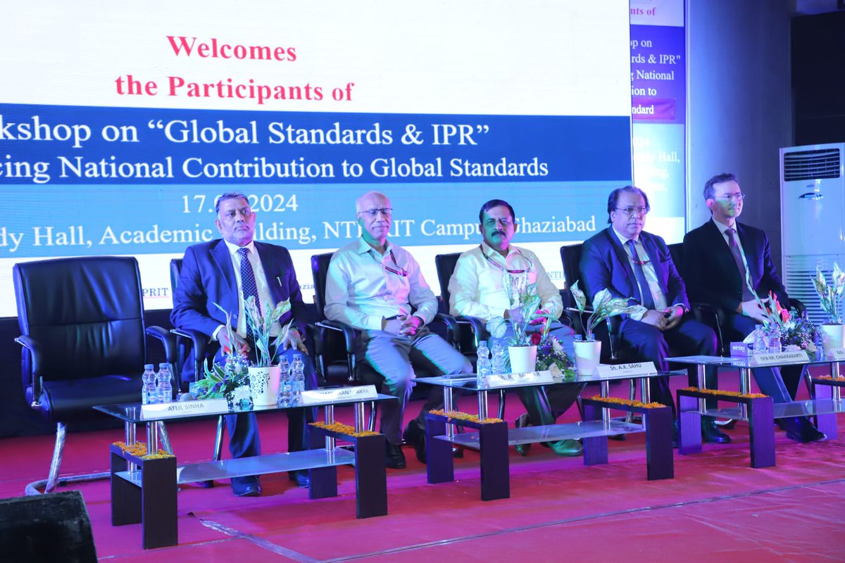 Member -Services, Digital Communications Commission Sri A.K. Sahu and Director General Telecom Sri R.R.Mittar and DG NTIPRIT Sri Deb Kumar Chakrabarti addressed the participants of the workshop on Global Standards &IPR.