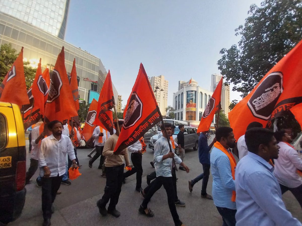 Mahayuti supporters walk by Shiv Sena bhavan to reach Shivaji Park for PM Modi's rally Credits: @raje_ashish #loksabhaelections2024 #loksabhaelections #pmmodi #narendramodi #shivajipark #news #mumbai #mumbainews