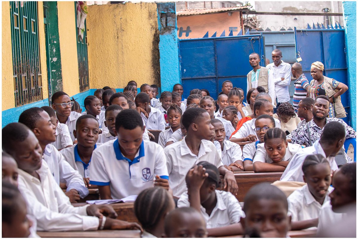 Sous la supervision de la coordination Provinciale du #PNSA; @IYAFP1 et @PathfinderInt RDC organisent une série des sensibilisations sur les #DSSR au sein des différentes ecoles de Kinshasa dans le cadre de mise en oeuvre du projet #DSSRAJ de @PathfinderInt RDC.