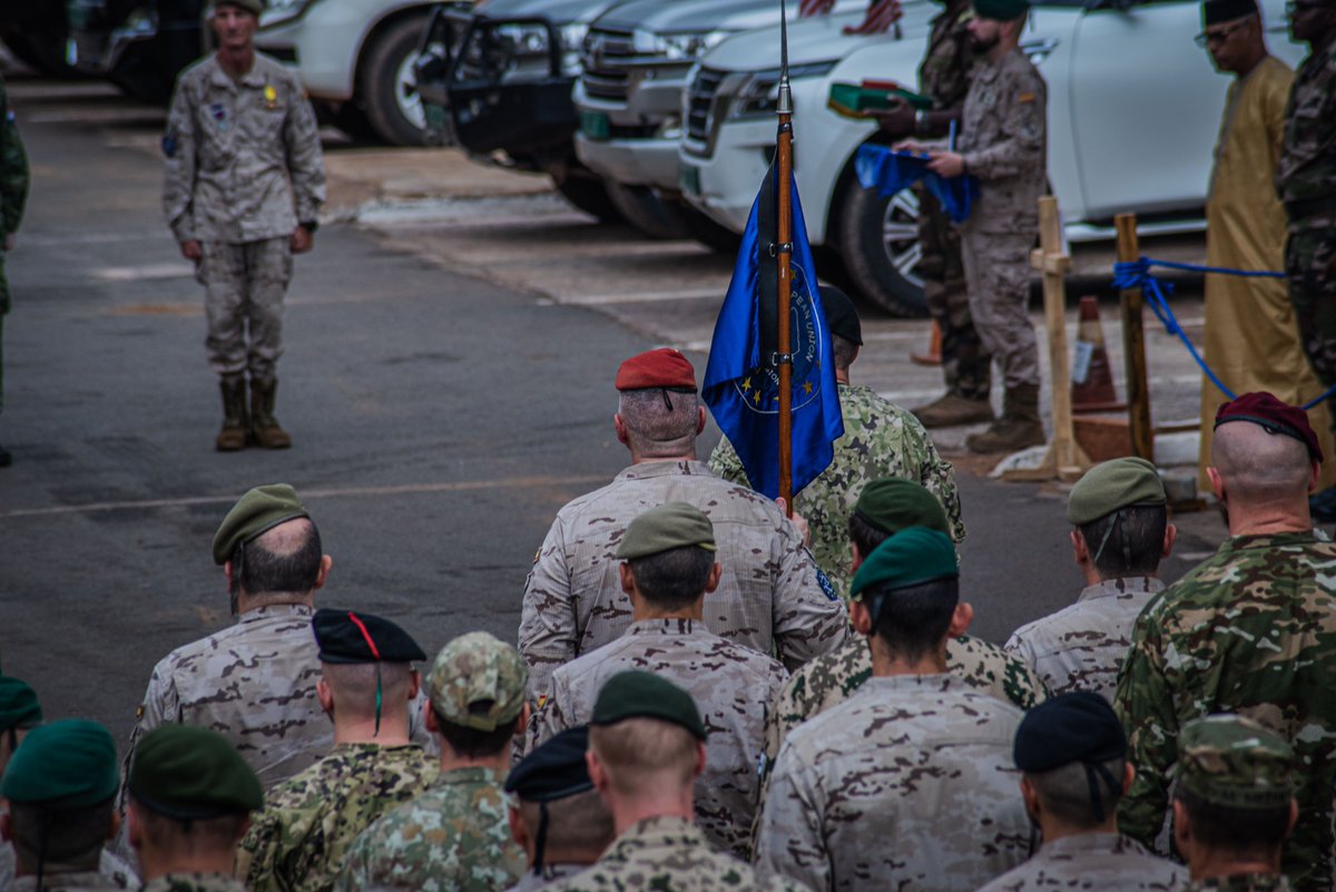 After more than eleven years in Mali, EUTM Mali is bidding farewell with the satisfaction of the job done. More than 20,000 Malian soldiers have been trained by us. The EU continues supporting Mali, here and from 🇪🇺Europe 🇲🇱🇲🇱THANK YOU MALI 🇲🇱🇲🇱!!!