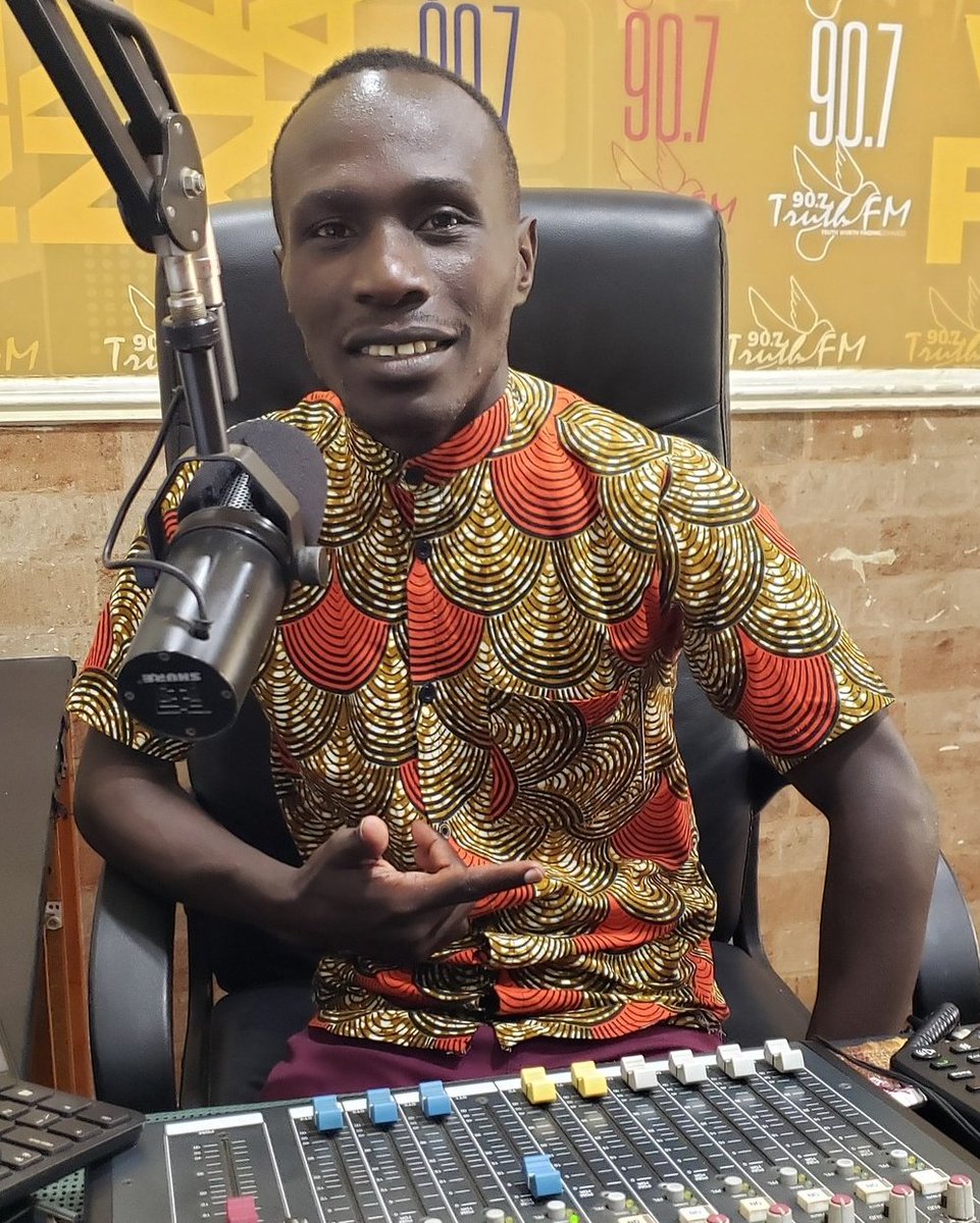 Truthfmkenya's tweet image. Psalms 23:6
Happy Fuurraahii Day!!! Good Evening and Karibu on #TruthExpress with @psalmieboy254  from 4-7pm. #RequestFriday it is, Which Song will Usher Your Weekend in style?. Blessed Weekend ahead.
Call/Whatsapp-0727907907
Listen Live on- truthfm.org