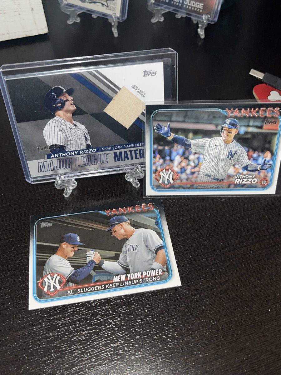 Since y’all love cards & RIZZO so much…. 🚨 GIVEAWAY 🚨 These Anthony Rizzo game used bat relic card, and 2 Rizzo base cards will be given away to someone free of charge ! Tonight at 10pm I will choose a winner who follows the instructions below.