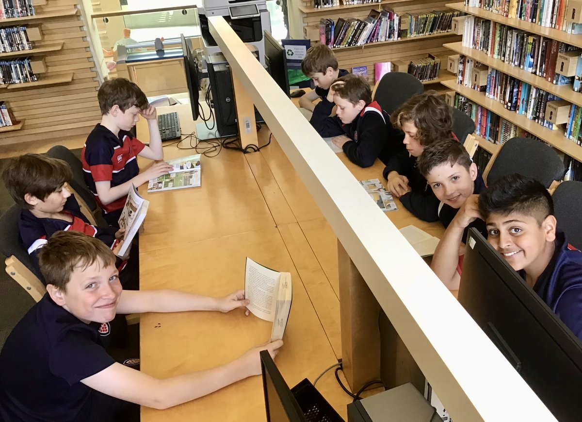 KSWLibrary's tweet image. What a perfect morning in the Library with three Y7&amp;amp;8 classes visiting to choose books for the 'Genre discovery'  reading challenge. L4B &amp;amp; L4D stayed on, resulting in delightful clusters of children reading throughout the Library.  My idea of Heaven! #WeLoveReading 📚