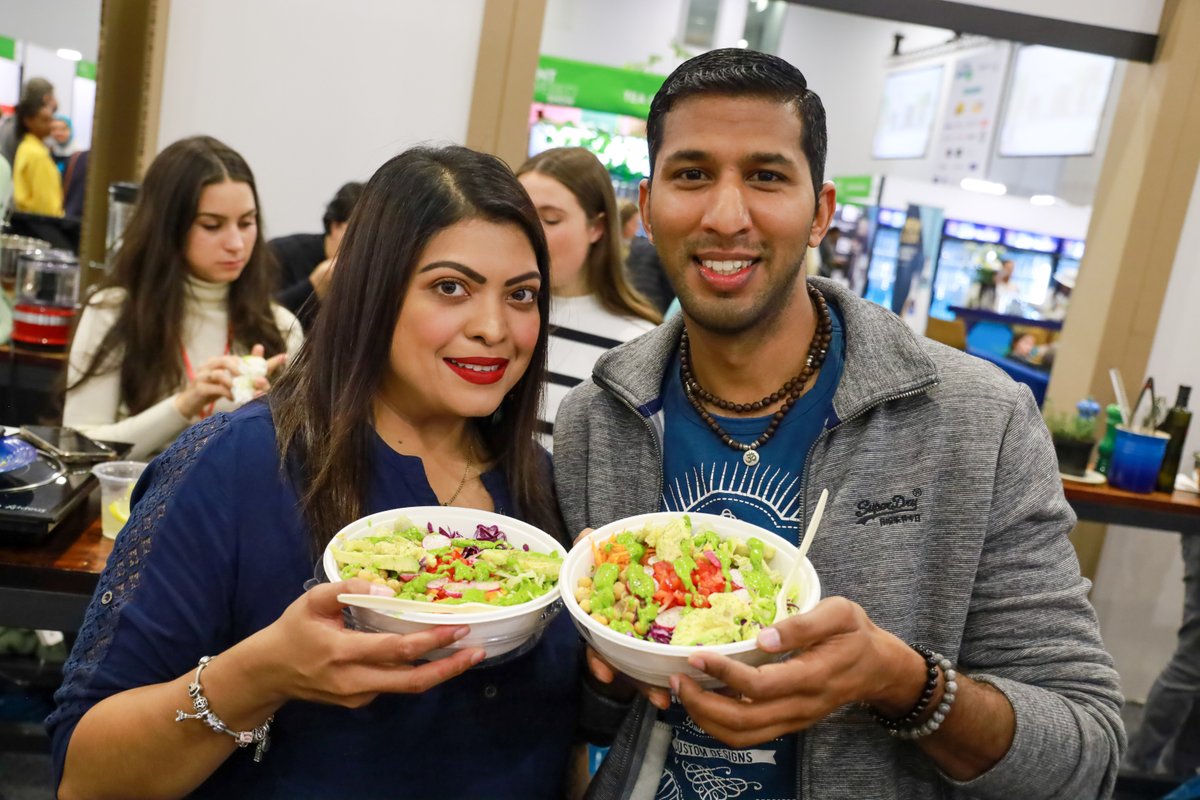 Experience plant-based eats and learn about mindful choices at The Good Life Show in Cape Town from May 30 to June 2 at @CTICC_Official  

Enjoy cooking demos, talks, flavors, ideas, and sustainable living tips. Get tickets at qkt.io/GoodLifeShow-C….