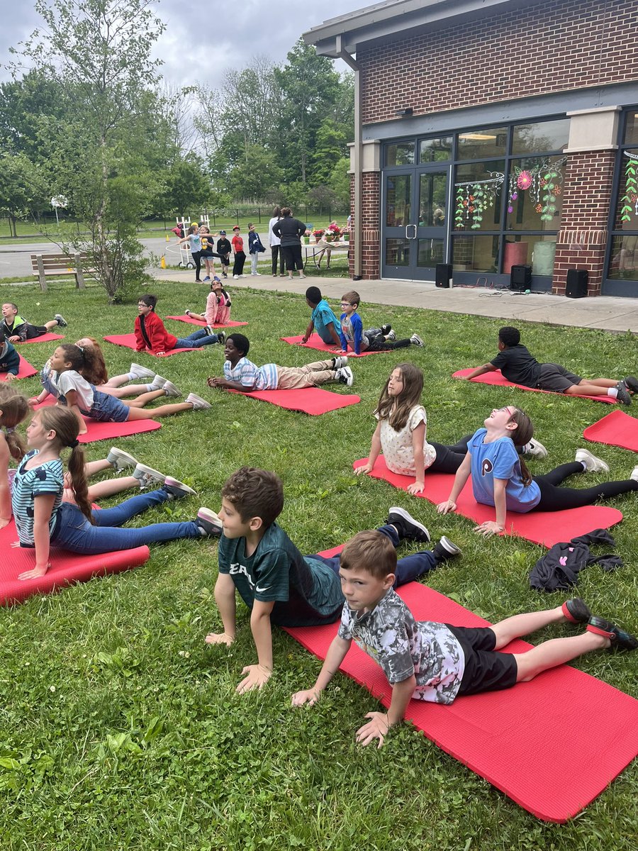 Miss Hanney tweet media