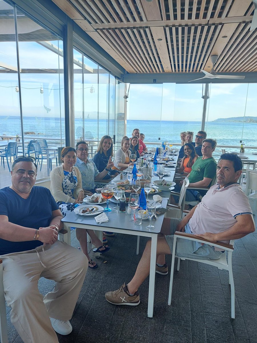 @JeffreyGoldstein was located by @QueueEMEA on his travels as he joined the team for a Marbella getaway. The #QueueCrew enjoyed beachside conversation, delightful Spanish dishes, and the stunning view. Until next week!  

#MicrosoftPartner #Dynamics365