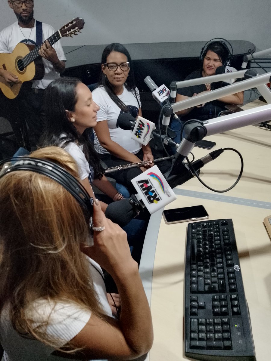 RNV Activa FM tweet media