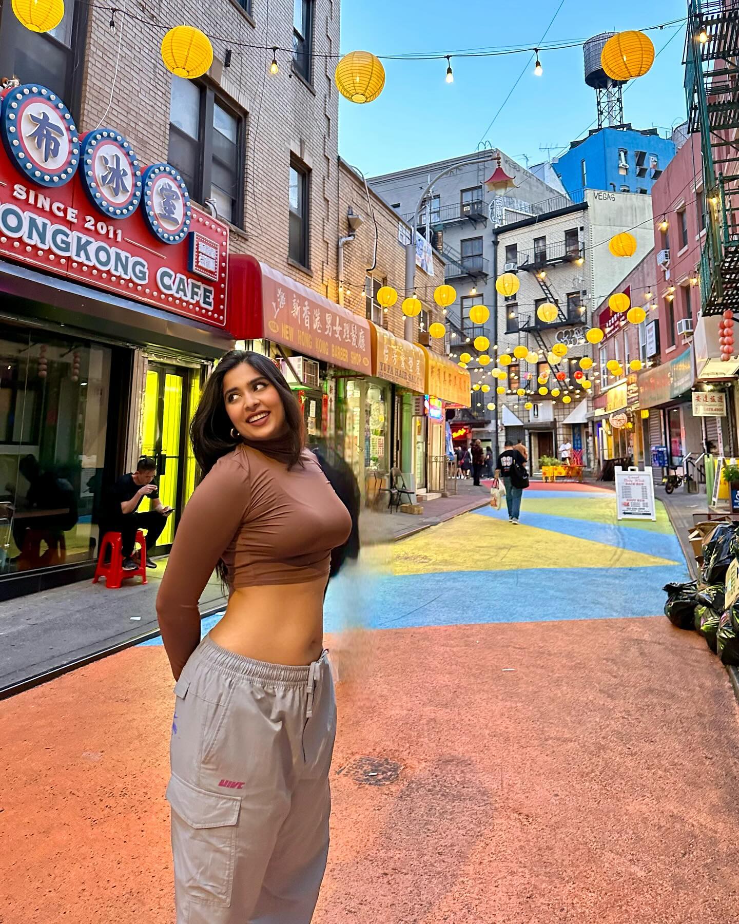 GNyNOMqboAEi22S?format=jpg&name=large