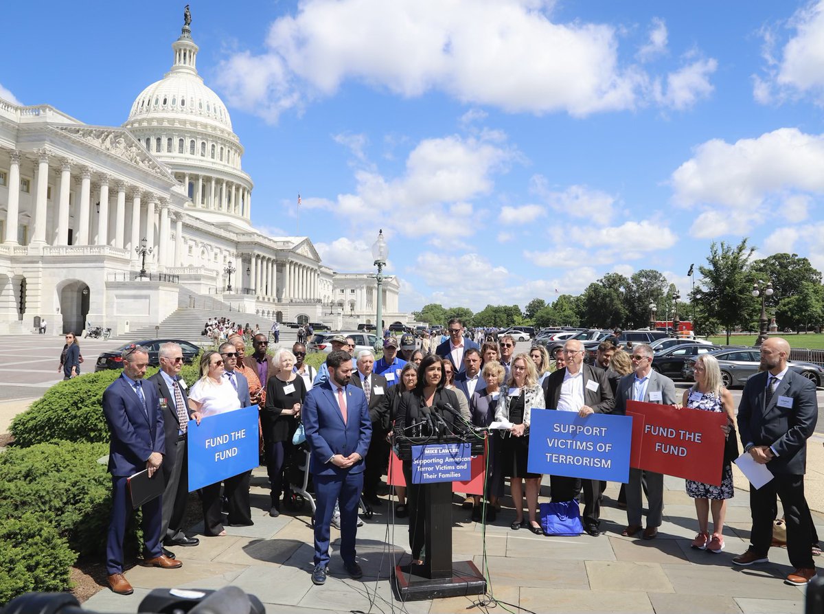 I stood with Reps. Mike Lawler & Josh Gottheimer and victims of terrorism to unveil our legislation to fix the US Victims of State Sponsored Terrorism Fund, building on the success we had in 2022 on behalf of 9/11 widows & children. Learn more: ny1.com/nyc/all-boroug…