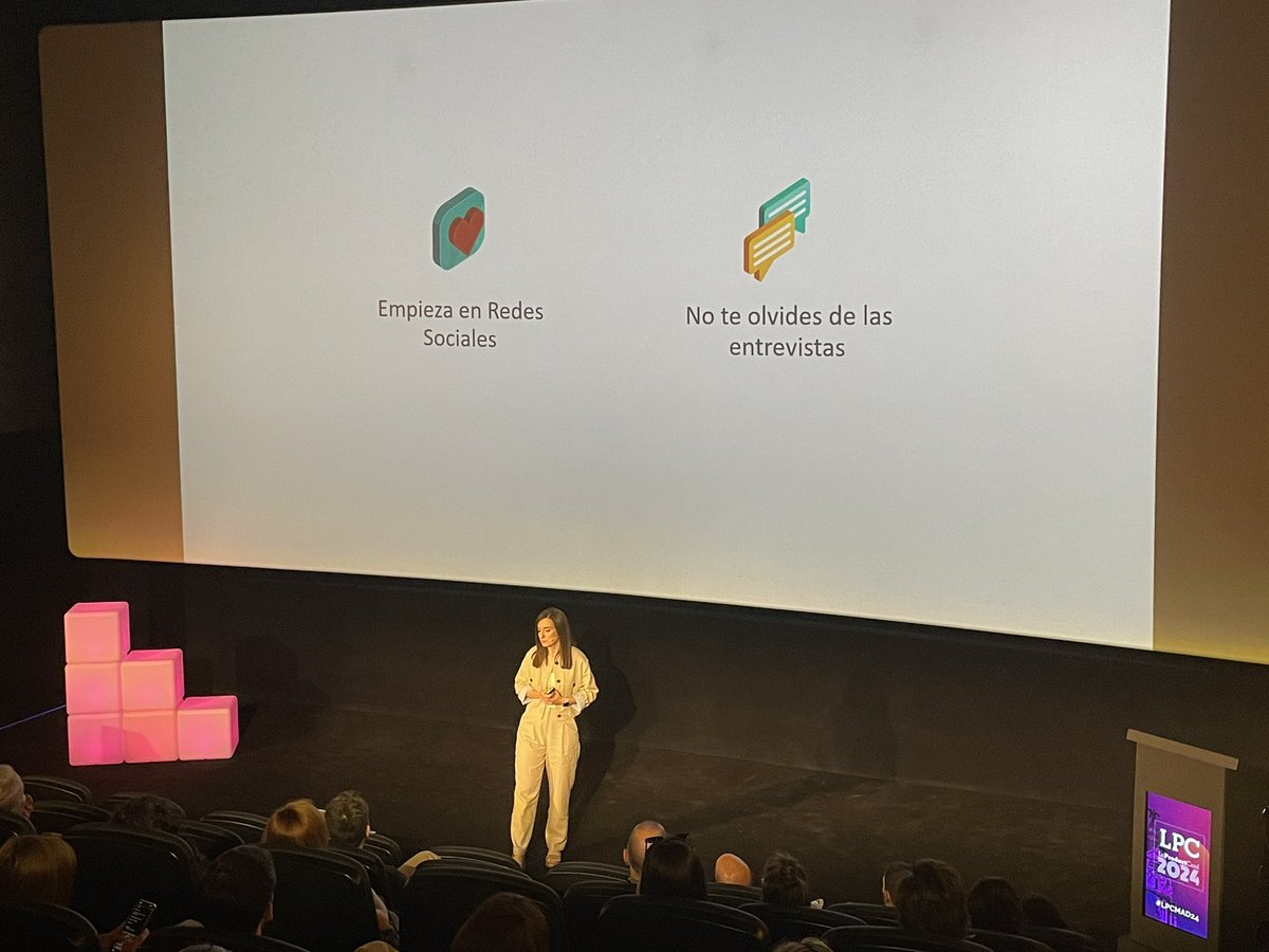 LaProductConfES's tweet image. Después de la merecida pausa para comer y tomar fuerzas… ¡Seguimos! 💪 Un comienzo de la tarde brutal 🔥 con @landi_antonia y @Marta8_97 sobre los escenarios de #ThinkDifferent y #MakeBetter #LPCMAD24