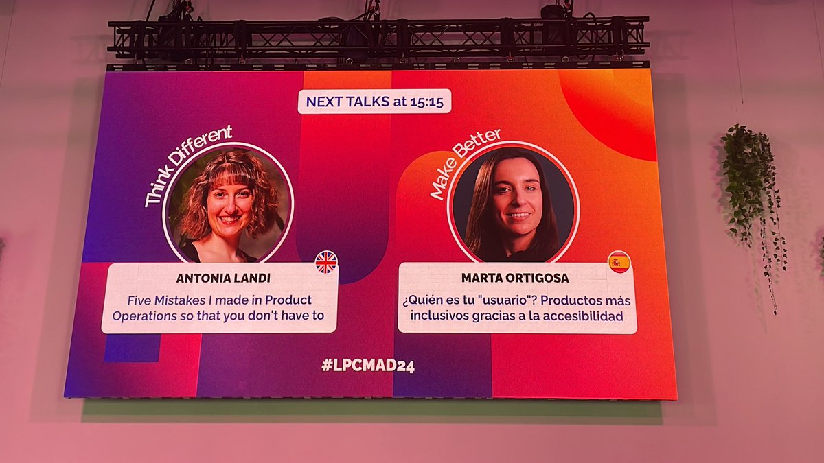 LaProductConfES's tweet image. Después de la merecida pausa para comer y tomar fuerzas… ¡Seguimos! 💪 Un comienzo de la tarde brutal 🔥 con @landi_antonia y @Marta8_97 sobre los escenarios de #ThinkDifferent y #MakeBetter #LPCMAD24