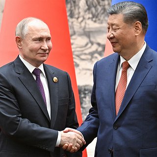 Putin v Číně křísil stalinskou píseň: „Rus a Číňan jsou navždy bratři“. Ale Stalin a Mao se navzájem opovrhovali a využívali toho druhého jako mocenský nástroj. Pak došlo k sovětsko-čínskému rozkolu a bitvě o ostrov Damanskij. Velké rusko-čínské zúčtování ještě přijde. A pomsta.