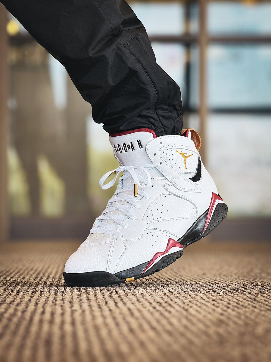 Dayeezy847's tweet photo. #KOTD Jordan 7 Cardinal #WDYWT #Jumpman #Nike #Jordan #snkrslivekickcheck https://t.co/9SUKcEZORq