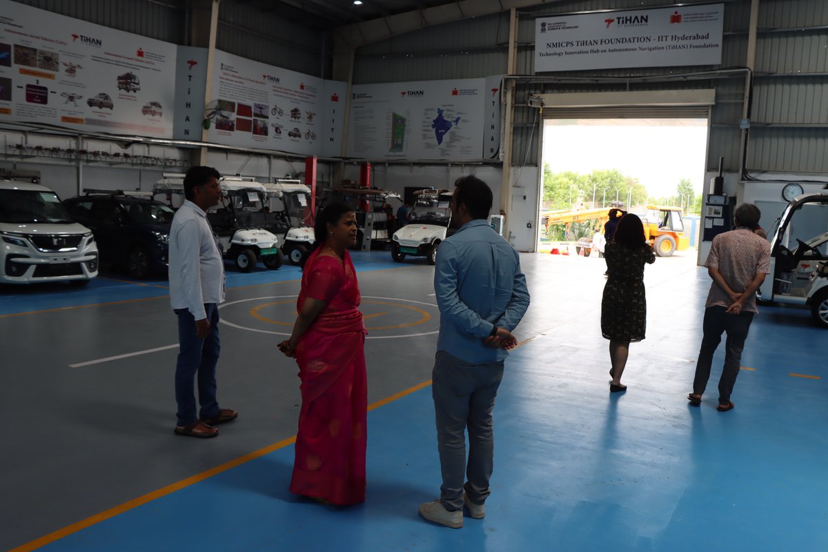 The Mercedes-Benz team visit TiHAN IIT Hyderabad.
#TiHAN #IITHyderabad #MercedesBenz #Innovation #Collaboration