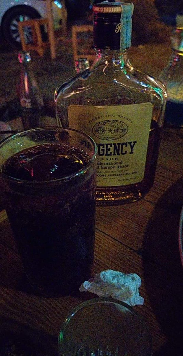 โค้กหวานเจี๊ยบ 
วันศุกร์อยากจุกจังคับ